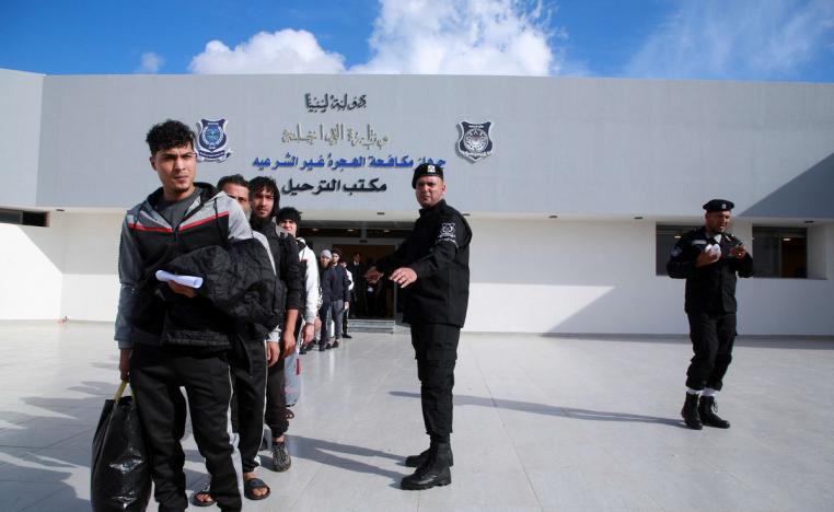 خفر السواحل الليبي له تاريخ في استهداف المهاجرين