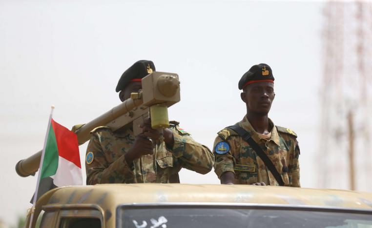 الجيش صاحب االكلمة على القضاء