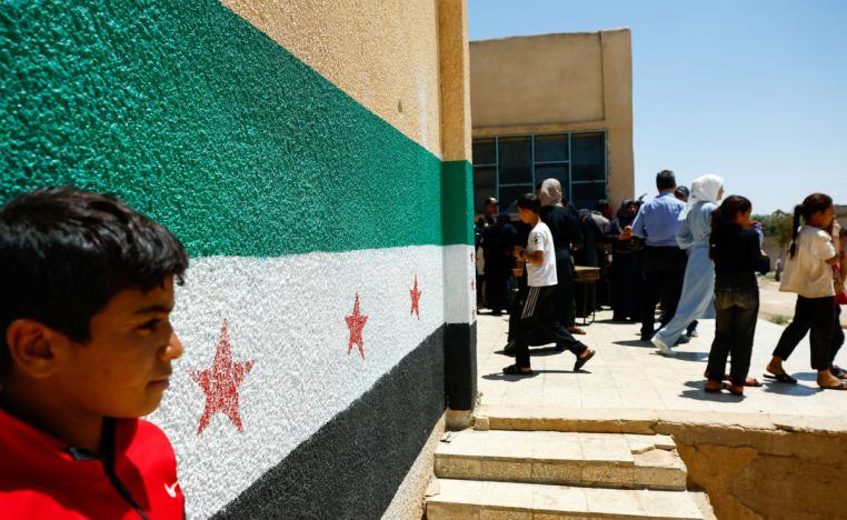 الأهالي يخشون على أبنائهم حتى أمام المدارس