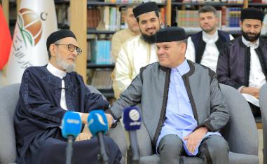 تحالف قائم على الابتزاز المتبادل 