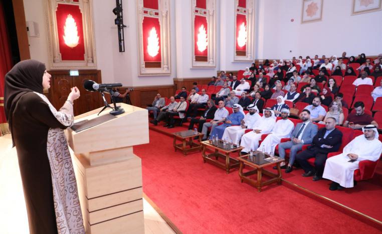 قصائد تميزت بعمق لغوي ورؤية فنية