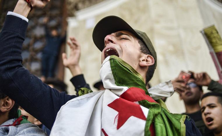 انتقادات حقوقية وشعبية لقانون سحب الجنسية في الجزائر