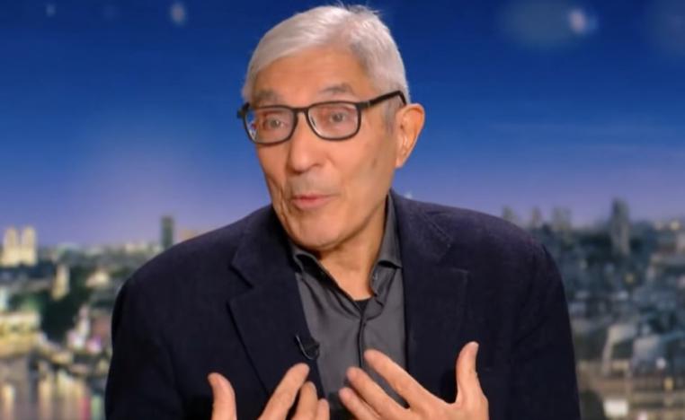 صنصال: لا أعترف بالخطوط الحمراء