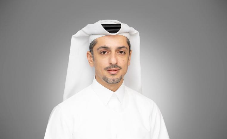 حمد علي الخاطر  يخلف بدر محمد المير على رأس مجموعة الخطوط القطرية 