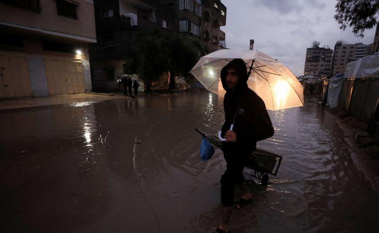 التقلبات الجوية تضاعف من مأساة سكان غزة