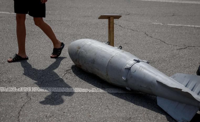 القنبلة تحوي منظومات توجيه وتكنولوجيا لا تتوافر حاليا لدى موسكو أو بكين