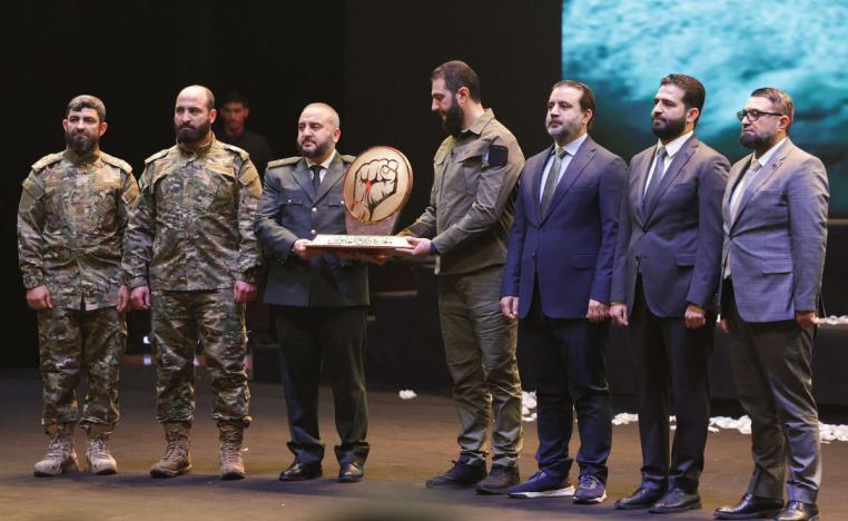 قيادة الجيش تعتمد على دائرة مقرّبة من الشرع 