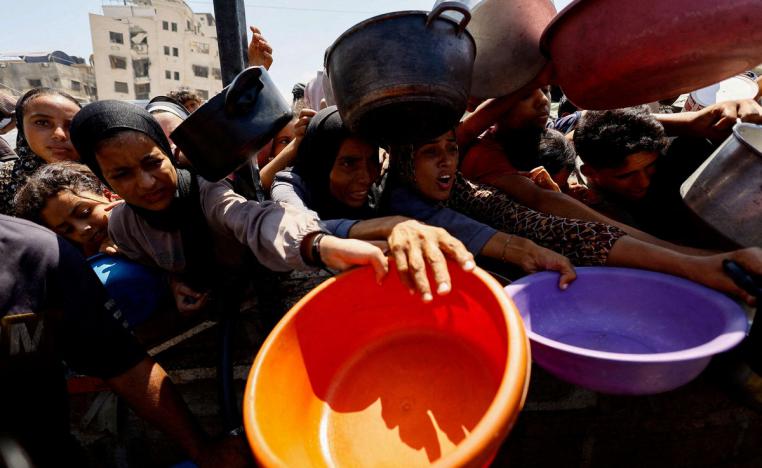 غزة حيث يصبح البقاء على قيد الحياة انتصارا يوميا