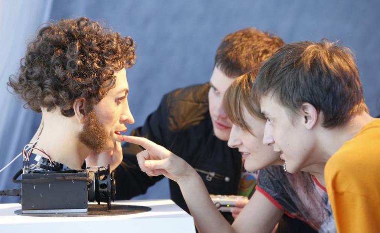 العالم الافتراضي