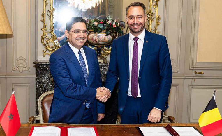 Bourita shaking hands with Prevot