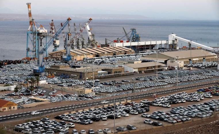 وزارتا المالية والنقل لن تمددا امتياز تشغيل الميناء