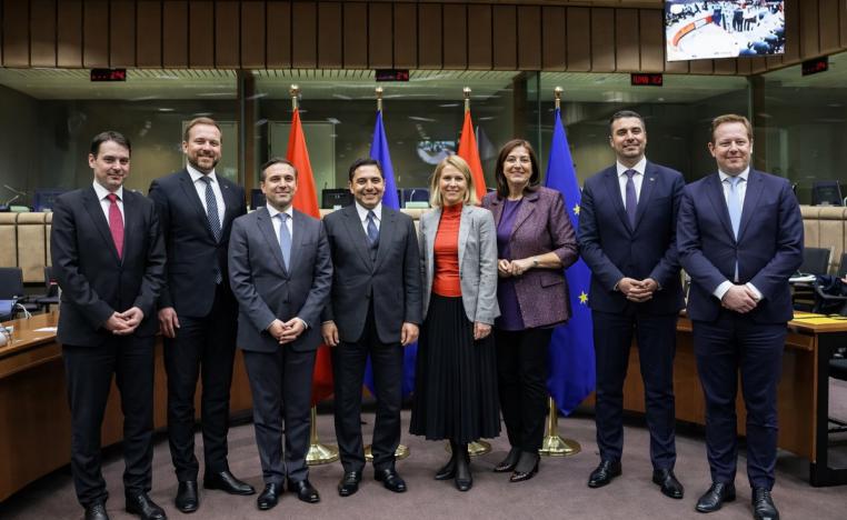 الاتحاد الأوروبي يرسخ ضمنا مغربية الصحراء بتبنيه مقاربة المملكة للحكم الذاتي