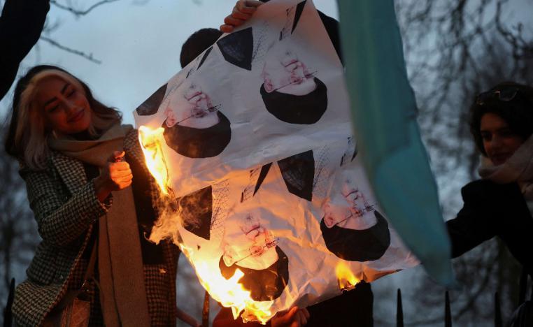 ثورة الريال تتحول الى كابوس للنظام الإيراني 