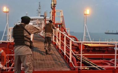 إيران حوّلت الممر الحيوي إلى بيئة عالية المخاطر بأقل التكاليف 
