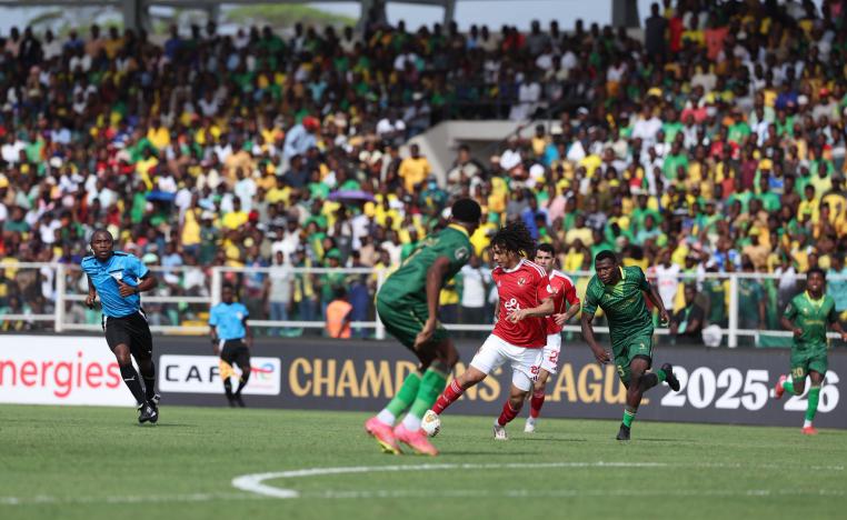 أليو ديانج نجح في تذليل الفارق للأهلي المصري