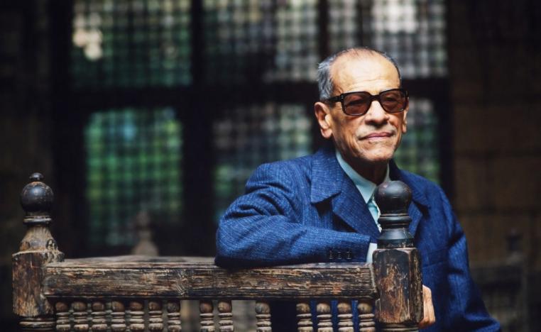 الإنسان خالد بأعماله