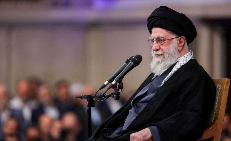 جيل شاب ثائر لا يرى نفسه ممثلاً في خطاب الثورة الإسلامية