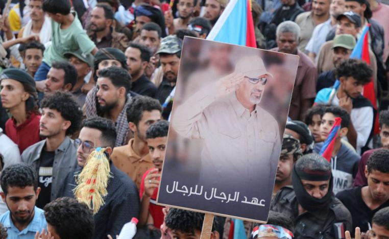 مجلس القيادة الرئاسي اليمني يسقط عضوية الزبيدي