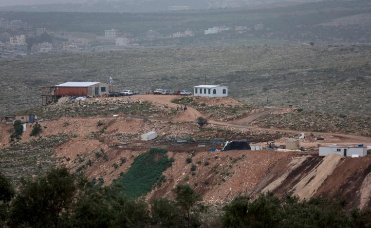 سرقة الأراضي في الضفة تتم بدعم من الحكومة وخاصة وزير المالية