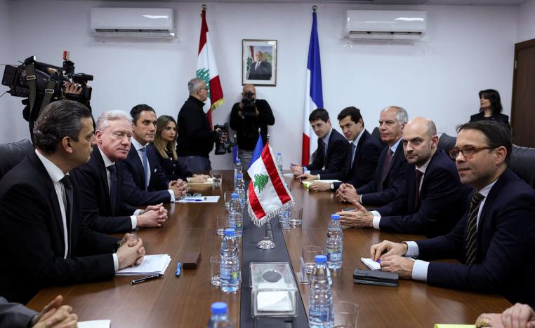 فرنسا تضع الكرة في ملعب السلطة اللبنانية