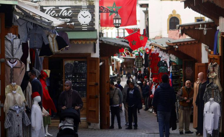 التجار والزبائن وجدوا أنفسهم أمام سوق متذبذبة