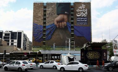 معلقة ايرانية تظهر احكام طهران قبضتها على هرمز