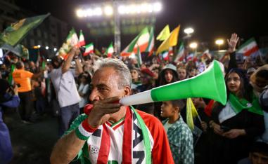 مشجعون للمنتخب الايراني لكرة القدم