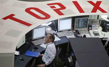 Bond prices tumbled 