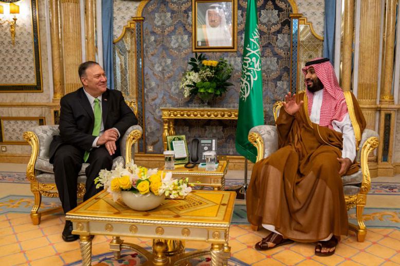 لقاء سابق بين وزير الخارجية الأميركي مايك بومبيو وولي العهد السعودي الأمير محمد بن سلمان