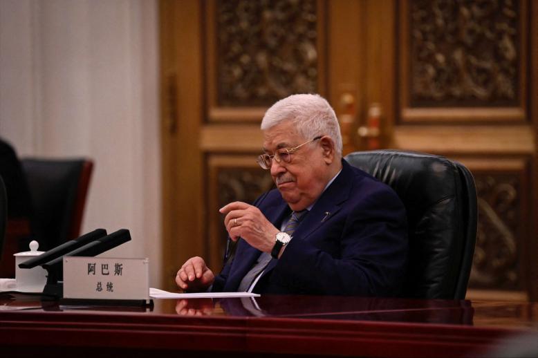 عباس يجهّز سلطته لتسلم الحكم في غزة 