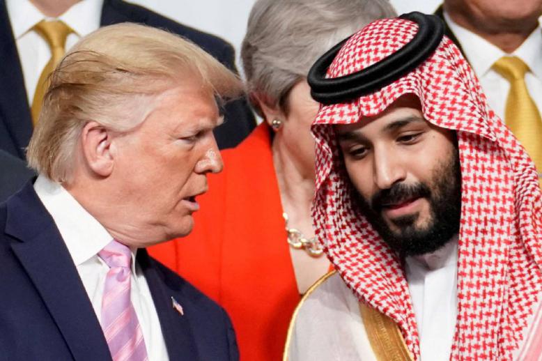 الرئيس الأميركي دونالد ترامب وولي العهد السعودي الأمير محمد بن سلمان في أوساكا