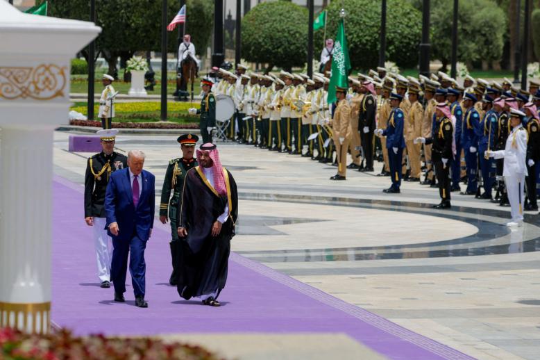 ولي العهد السعودي كان في استقبال ترامب