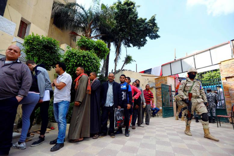 السيسي دعا لضمان شفافية العملية الانتخابية