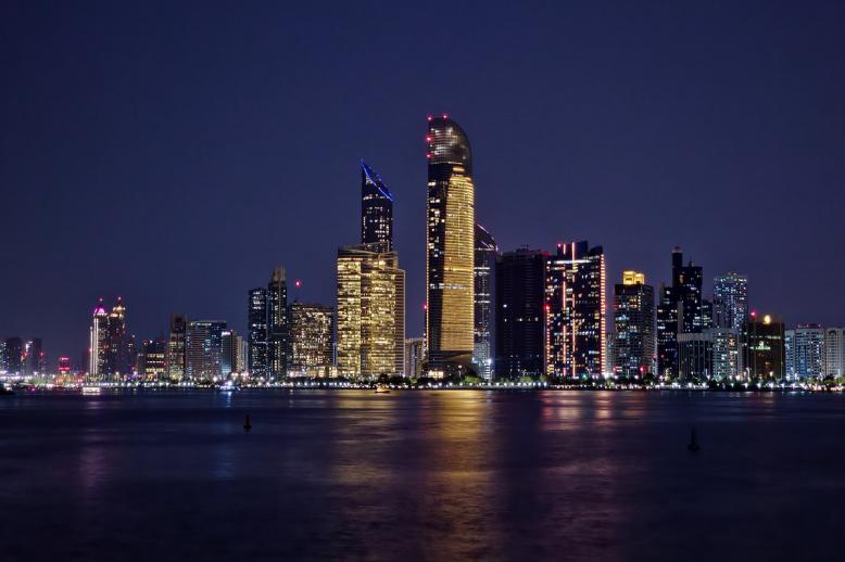 الإمارات تبرز عالميا وعربيا كنموذج تنموي واضح المعالم