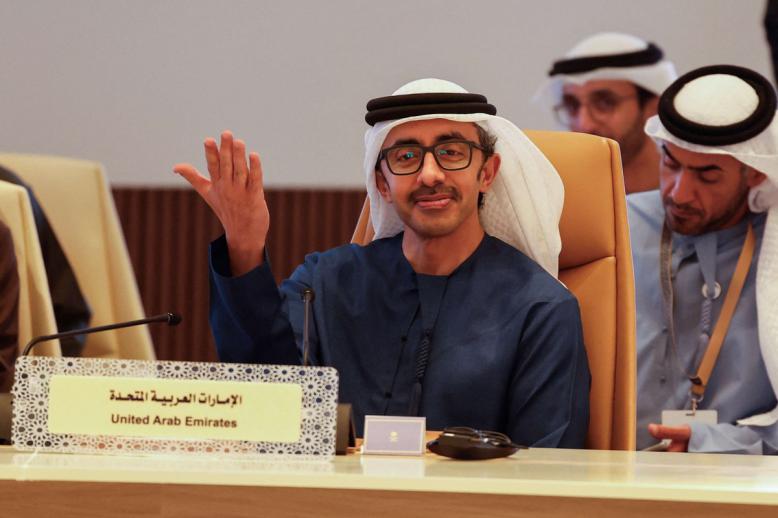 الدبلوماسية الاماراتية تركز على مكافحة التطرف