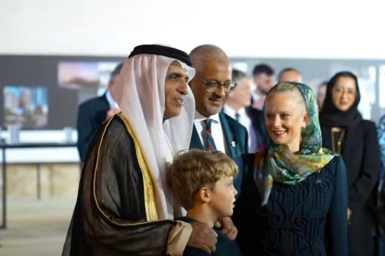 دور وازن للشيخ سعود بن صقر القاسمي  في دعم الثقافة والفنون الجامعة