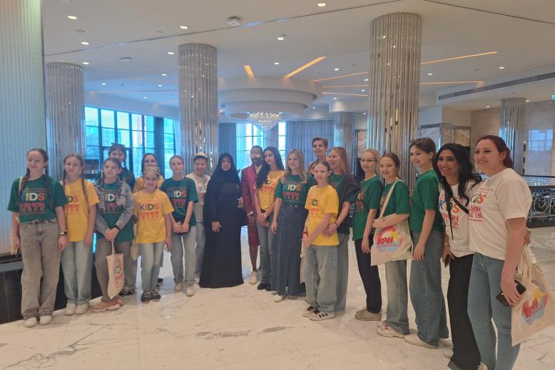 أسبوع الموضة يتضمن رسالة إنسانية سامية 