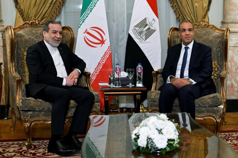  مصر لم ترفع عينيها عن إيران لحظة، في حالات الوئام والخلاف والحذر