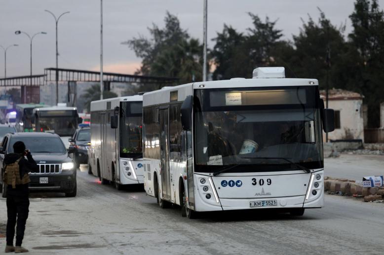 خروج بعد اشتباكات دامية