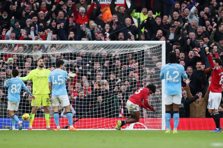 فوز مانشستر يونايتد في قمة المدينة على حساب مانشستر سيتي