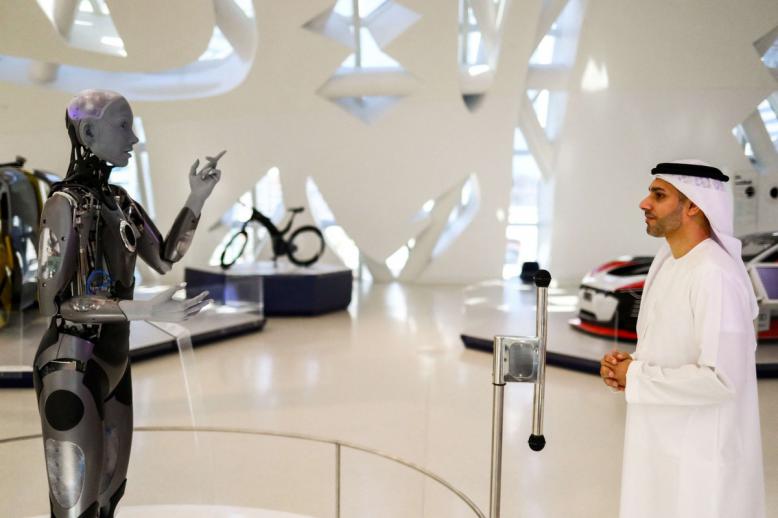 ريادة إماراتية في معدل استخدام أدوات الذكاء الاصطناعي