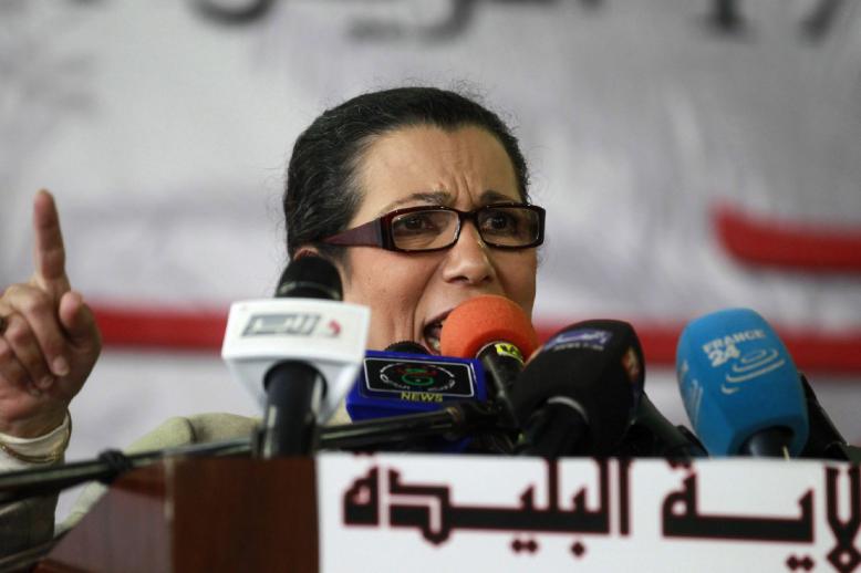 الجزائر تنهي احتكار القيادات الحزبية للمناصب