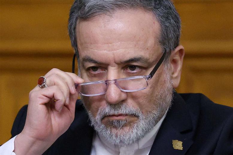 Araqchi: Our stance is clear, negotiations don't go along with threats