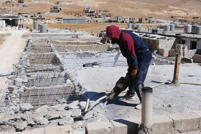 عودة العمال السوريين انعكست سلبًا على الوضع الاقتصادي في لبنان