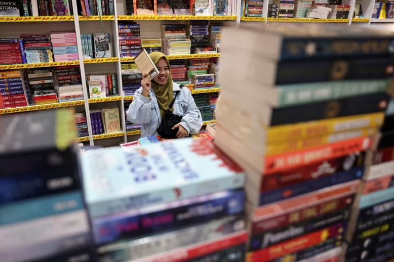 التكنولوجيا تغزو الكتاب الورقي