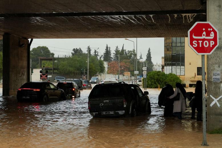 مخاطر عالية من التقلبات الجوية