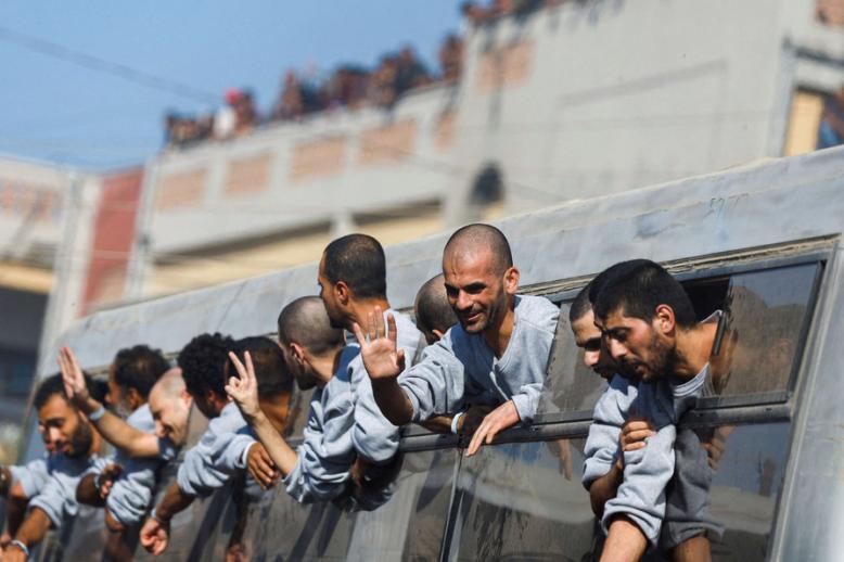 الأسرى الفلسطينيون 