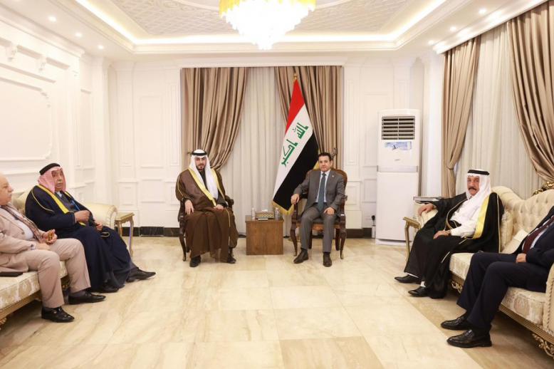 قاسم الاعرجي والعشائر