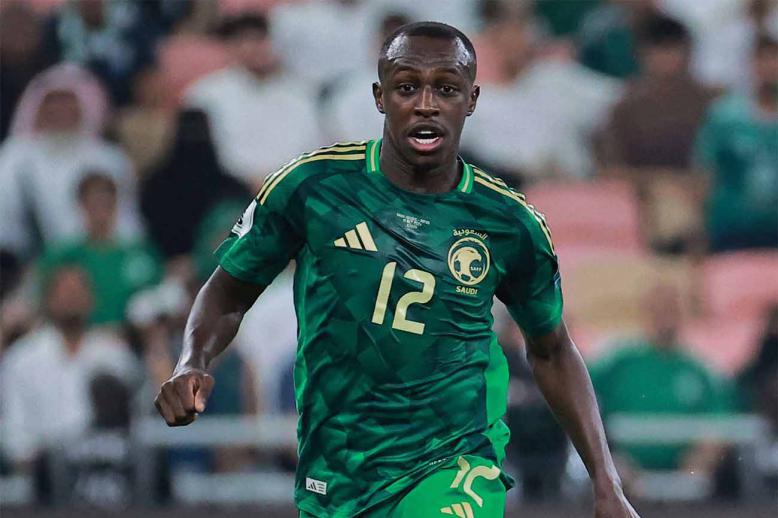 Lens defender Saud Abdulhamid 