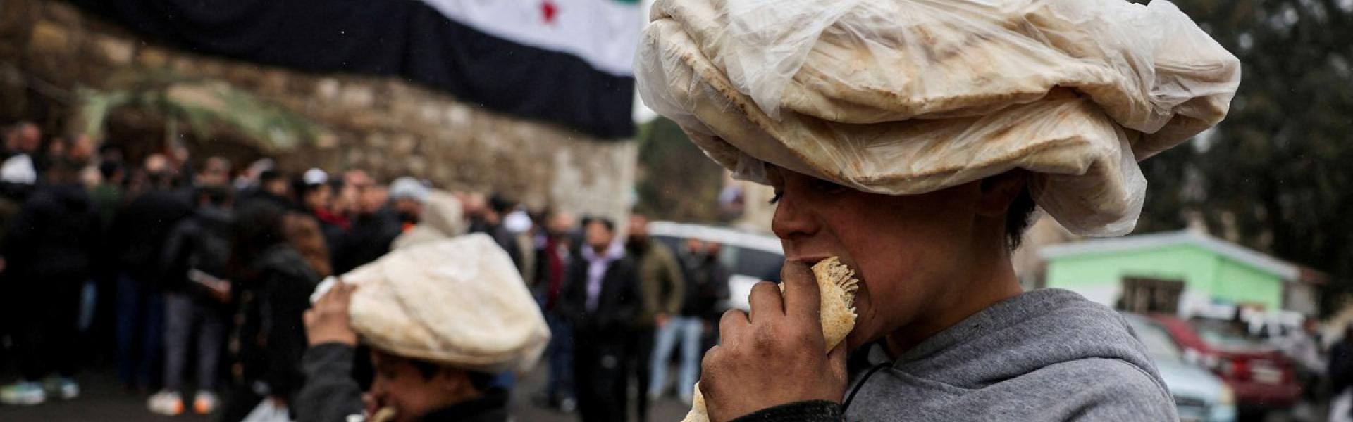 المواطن السوري يعاني لتأمين الوجبة الأساسية للأسرة